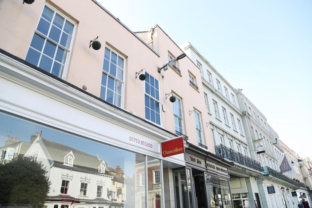 Letting Serviced Apartments - Guards View, Windsor Eksteriør bilde